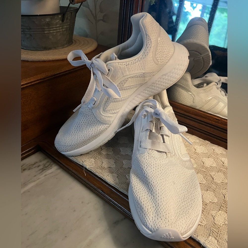 ADIDAS Classic Edge‎ Lux 5 Athletic Running Sneakers White Grey Women's Size 7.5